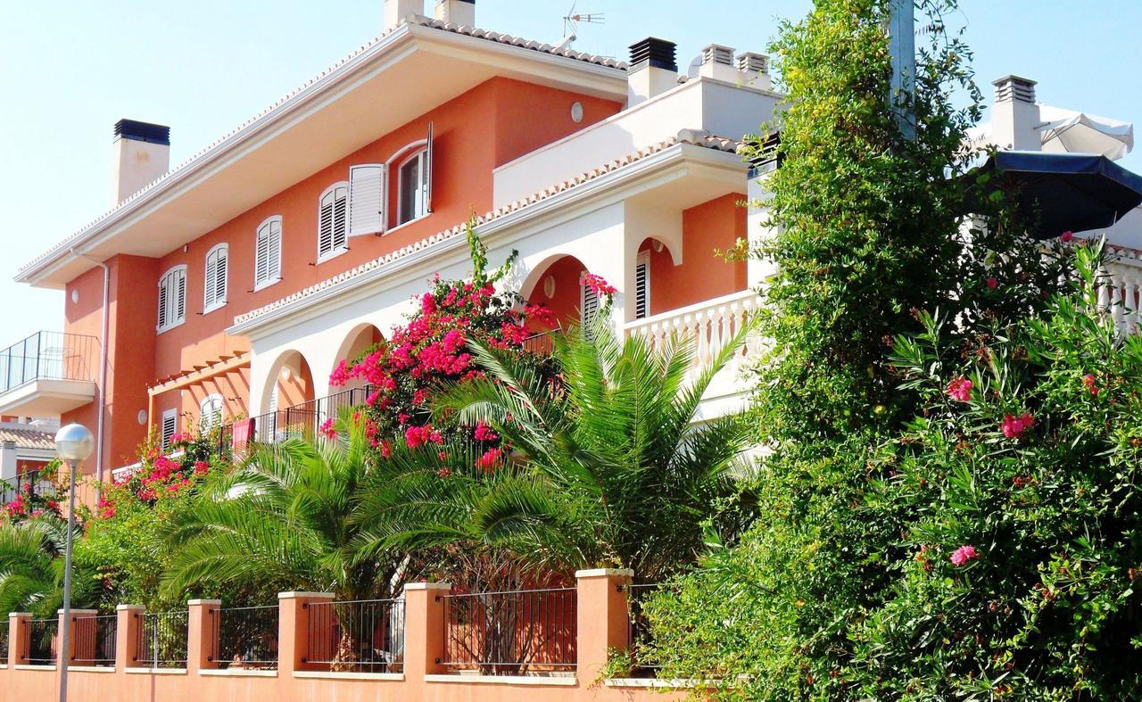 Apartamentos Concha Del Mar Σαγούντο Εξωτερικό φωτογραφία